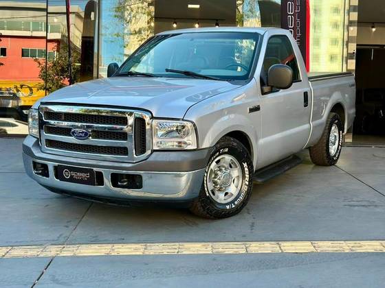 FORD F-250 3.9 XL S DUTY 4X2 CS DIESEL 2P MANUAL FORD F-250 3.9 XL S DUTY 4X2 CS DIESEL 2P MANUAL